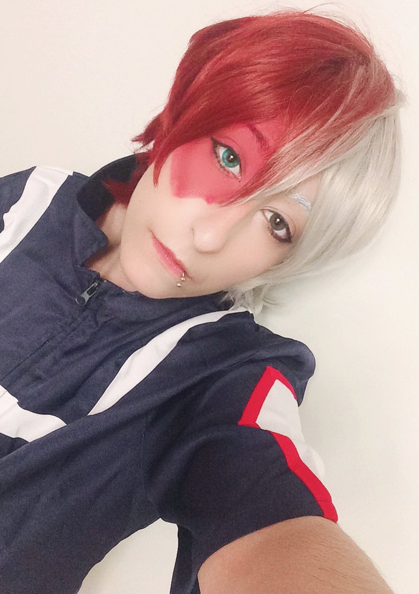 SandyCosplay's tweet image. Todoroki Shoto cosplay for see more visit my instagram :
instagram.com/sandycosplay/ #cosplay #cosplayer #TodorokiShouto #todorokishoto #BNHA #BokuNoHeroAcademia #bokunohero #MyHeroAcademia