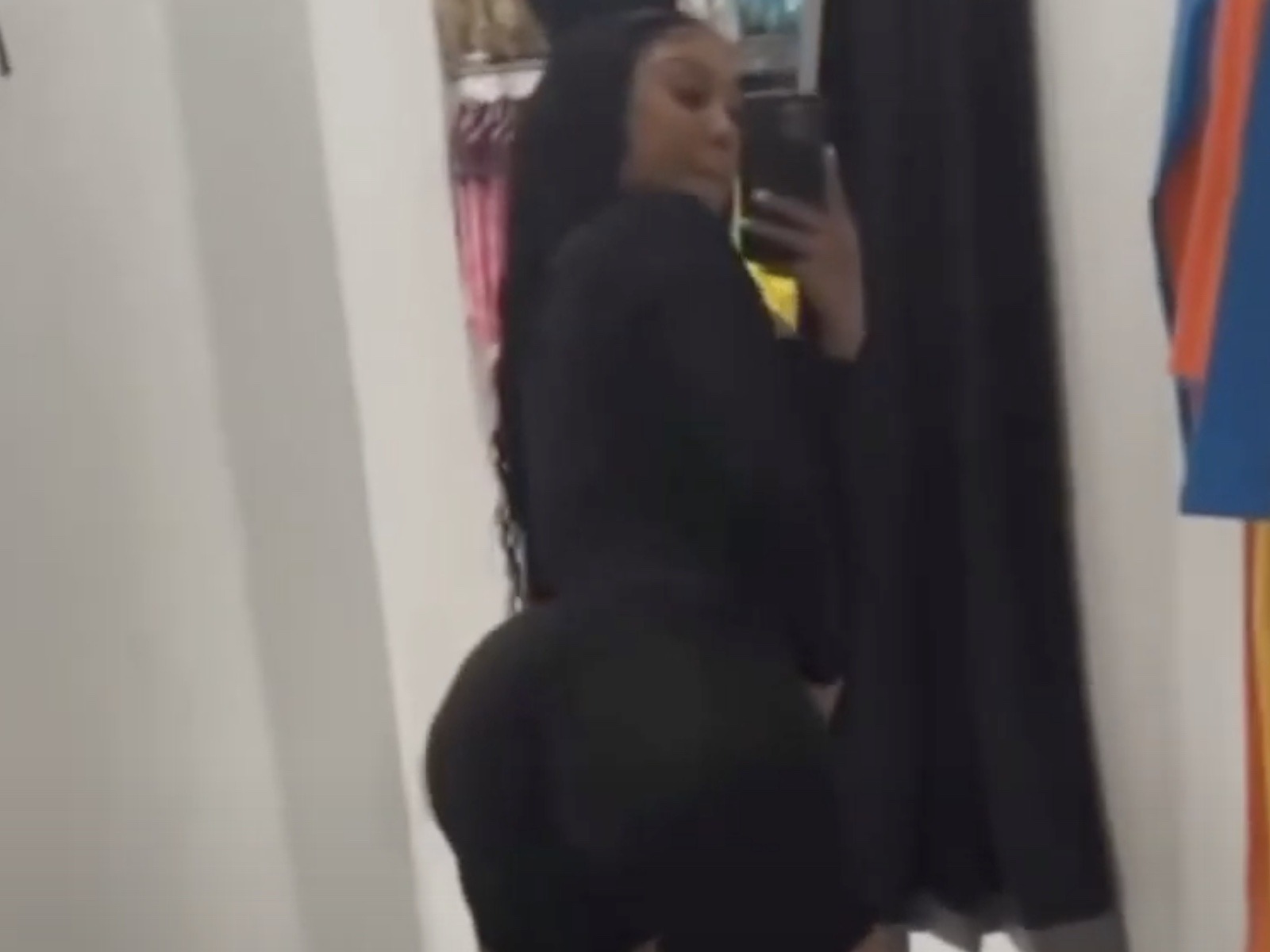 Ari Fletcher Responds To Backlash For Twerking In Front Of 3-Year-Old Son