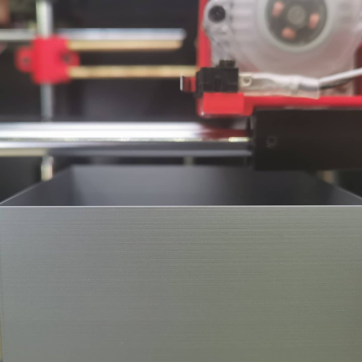 feredie's tweet photo. #impression3d sur @anycubic 4max avec tête @e3donline titan aero buse 0,4mm. Quand tes pas moteurs, ton flow et ta hauteur de couche son parfaitement réglés. https://t.co/zXtRL8VfFg