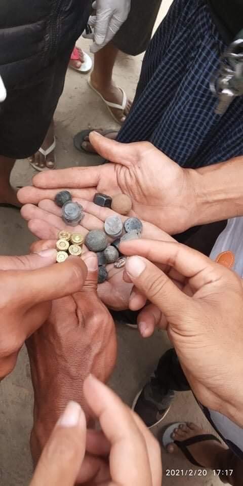 They aren’t soldiers anymore, they’ve become terrorists. They sniped even ambulance and volunteers who help protesters and brutally arrested injured protestors in Mandalay.
TW// Violence

SUPPORT CRPH
#Feb20Coup
#WhatsHappeningInMyanmar