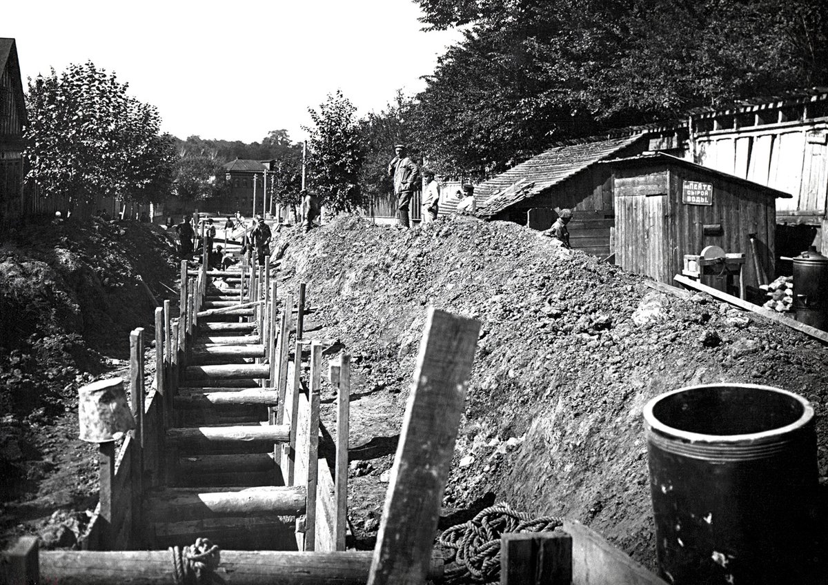 канализационный коллектор d800. римская канализация клоака. екатерининский водопровод мытищи. канализация 18 века. первый московский екатерининский водопровод.