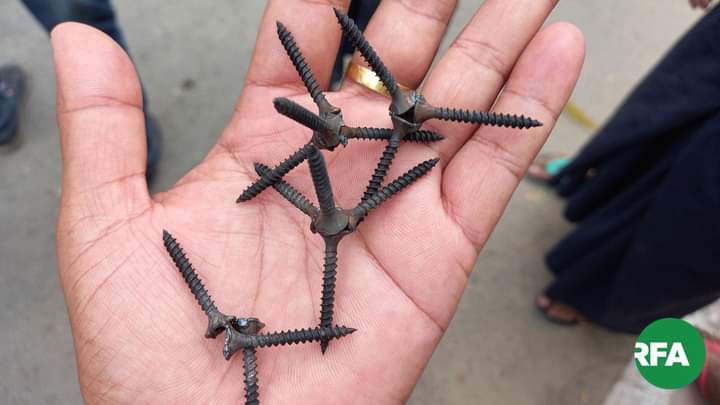 HsuYee13868763's tweet photo. TW: gunshots
Myanmar police and military using real bullets to shoot the unarmed protesters.
Mandalay Update - 7people died and 35were injured
How can we live uder this brutal military.
HEAR OUR VOICE
#WhatsHappeningInMyanmar https://t.co/YE8SUE6syB