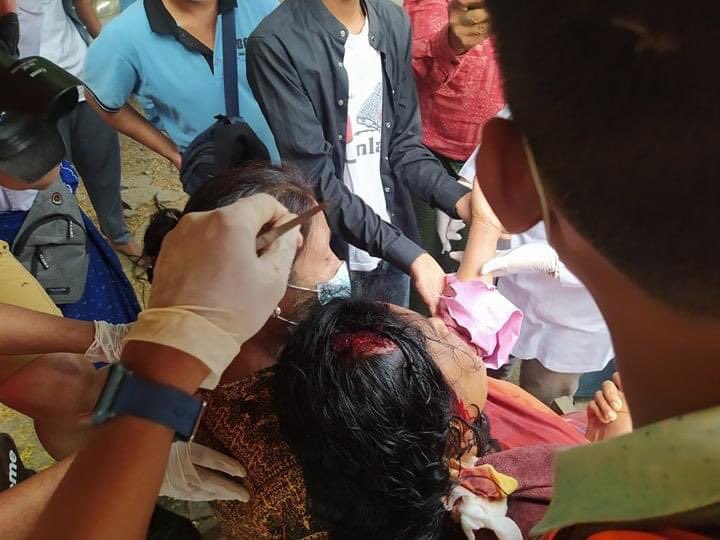 kissyassy's tweet photo. #SaveMyanmar
#WhatsHappeningInMyanmar
#Feb20Coup 
TW: blood, death https://t.co/wxi9WpYWwq