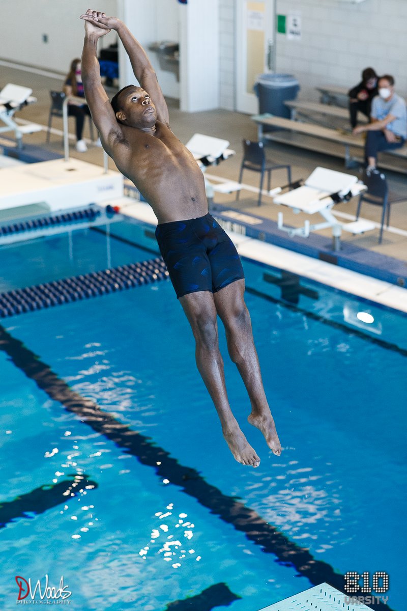 DWoodsPhoto's tweet photo. Looking forward to covering the @KSHSAA 5A Swim and Dive championships today at the Lenexa Aquatic Center with @810varsity ....I am soooo tempted to do a canonball into the pool....lolololol!! #besafeandhavefun https://t.co/p3RyQuJSN1