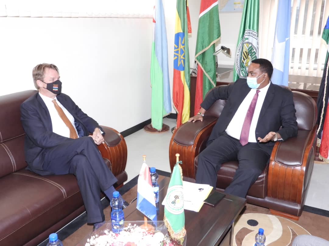 Amb Bakker <a href="/HenkJanBakker3/">Henk Jan Bakker</a> of the #Netherlands to #Ethiopia, #AU &amp; #IGAD <a href="/NLinEthiopia/">NL Embassy Ethiopia</a> today presented his credentials. 

We exchanged on the challenges facing the region and agreed on ways forward for a close collaboration for peace &amp; security in the IGAD region.