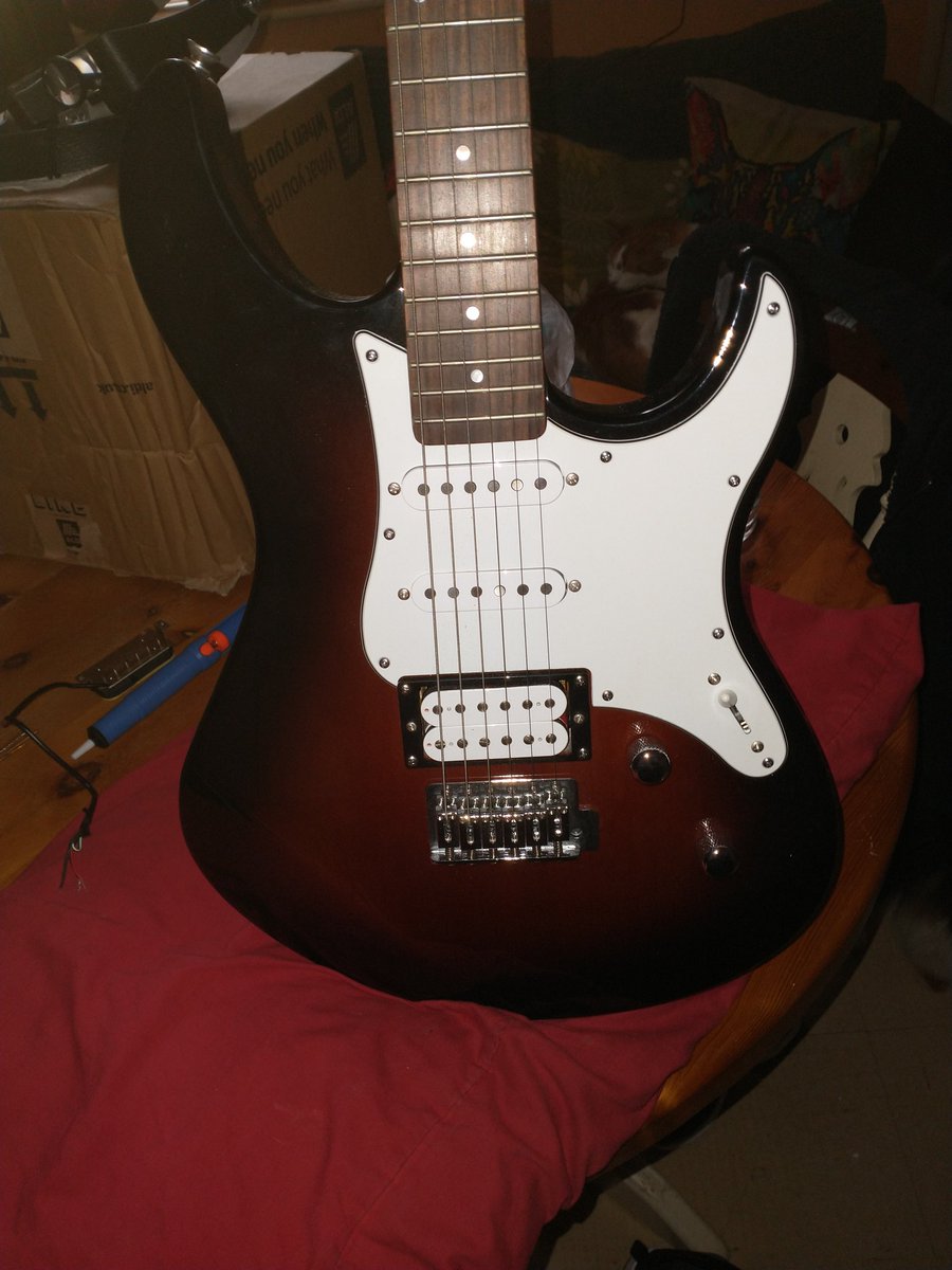 Lukey B (@lukeybguitar) on Twitter photo Mod #1: Take out the bridge pickup, replace with <a href="/IronGearPickups/">IronGear Support</a> Hot Slag.
#ZebraForever 🦓 #SuperStrat 🤟🏻 Mod #1: Take out the bridge pickup, replace with <a href="/IronGearPickups/">IronGear Support</a> Hot Slag.
#ZebraForever 🦓 #SuperStrat 🤟🏻