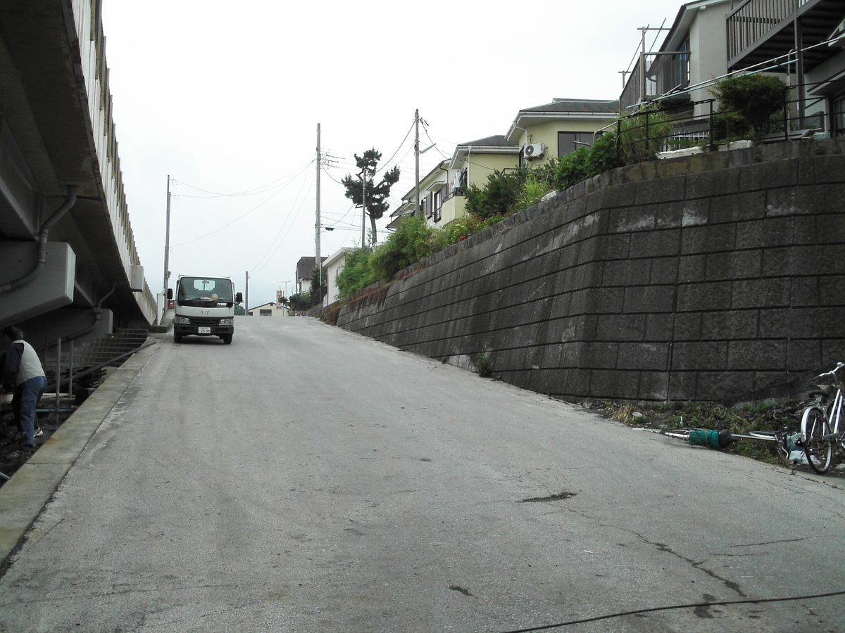 今日引っ張っりだしてきた生原稿の海水浴場の舞台は小田原です。わざわざ取材に写真撮りに行ってきました。 