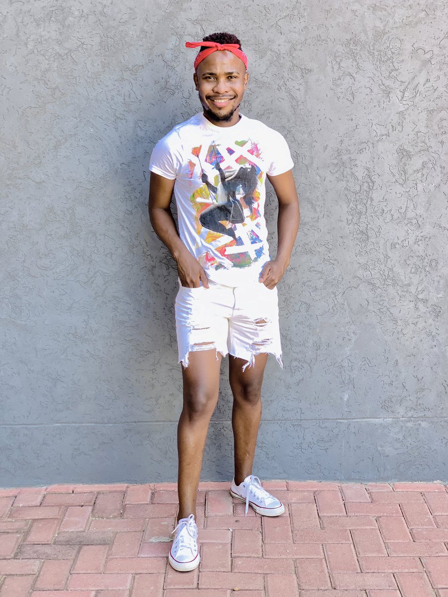 Kris_Bareki's tweet photo. Saturday Errands wearing #SwingTee https://t.co/RdHD8LEfmo