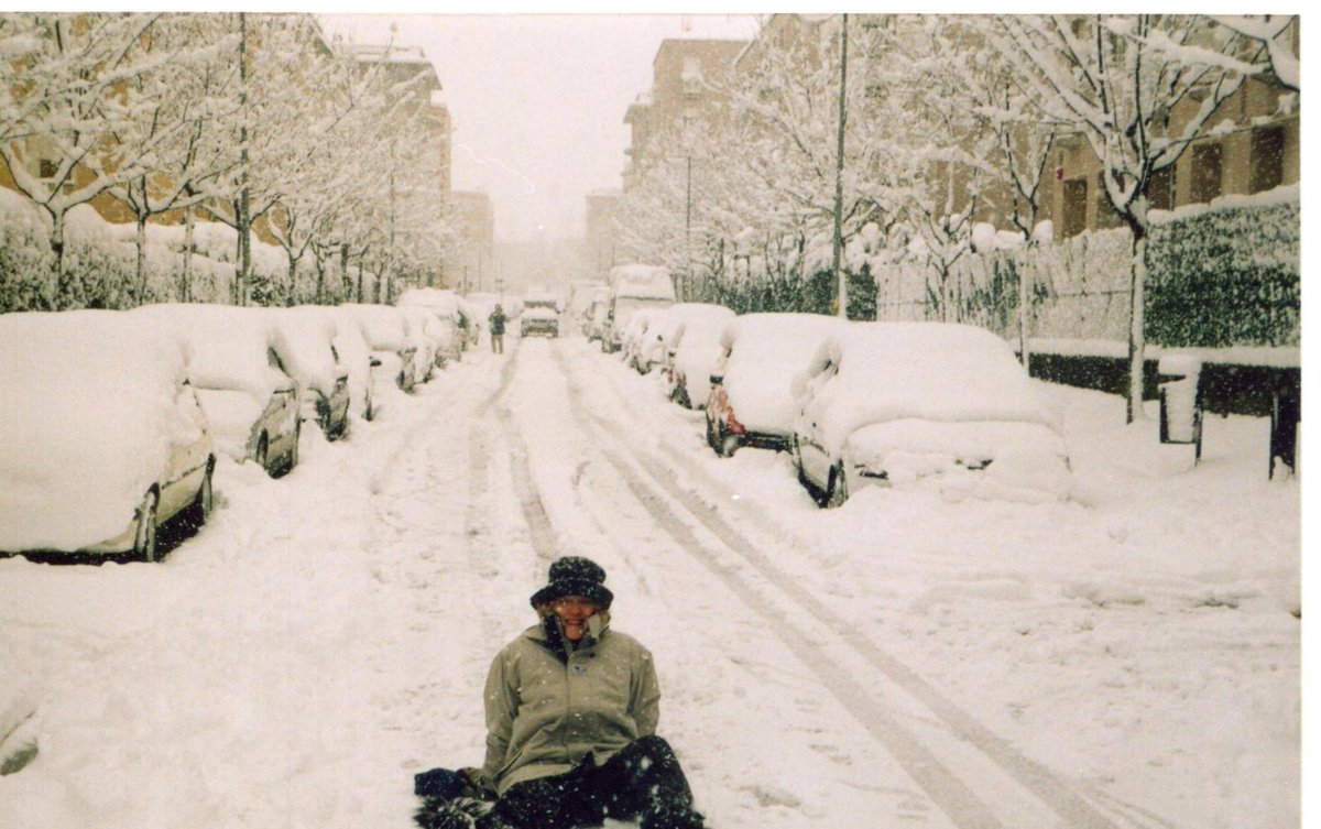 Unaidesga's tweet photo. @ElTiempoNavarra @DiariodeNavarra Tal vez la nevada del 28 de febrero de 2004 fue de la misma entidad. https://t.co/zLs1xlrMwL