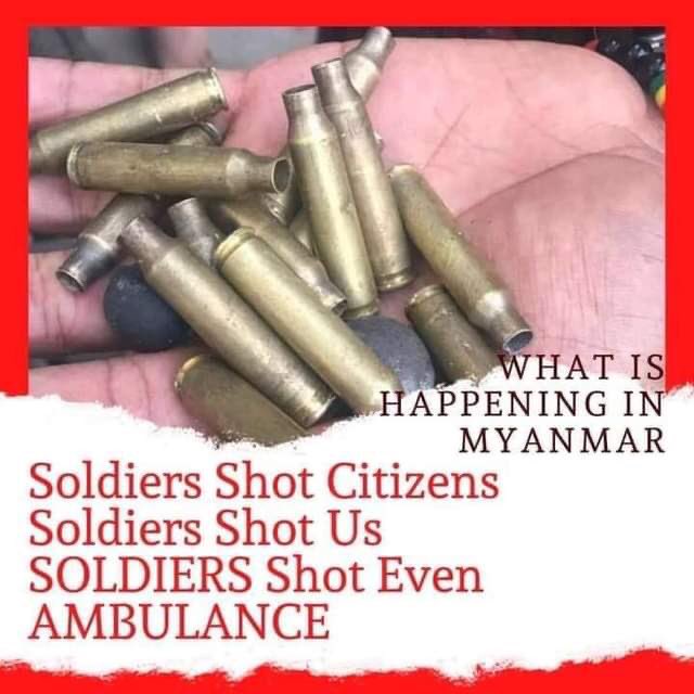 Zuri301219's tweet photo. Mandalay case
No confrontation at all
Even when the crowd dispersed, the police and military shoot into the house.
They even fired ambulances
Patients are not allowed to collect.
People with the Red Cross were also shot.
#SaveMandalay
#WhatsHappeningInMyanmar photo gunshoot&amp;blood https://t.co/VsJ4pdo8X8