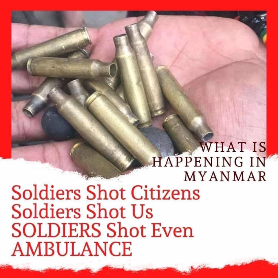 naypyidawpost's tweet photo. Brutal attack by Junta forces on peaceful protestors in Mandalay Yadanarbon Shipyard. It was massacre.

A young man’s brain was exploded after being shot by police. Another man was shot and it penetrated through abdomen. They sniped ambulance and volunteers who help protesters. https://t.co/5D6Mq7FXw5