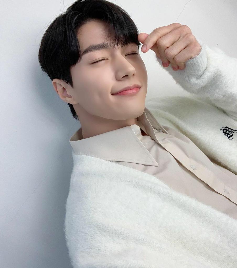 diamond10121992's tweet photo. #ThankYouMyungsoo
You've worked hard for the past 10+ years
We'll wait for you and be here for the future too
Thank you for all🖤

#인피니트 #엘 #명수 #김명수 #명수야_기다릴게 https://t.co/MgxhCtG9Vh