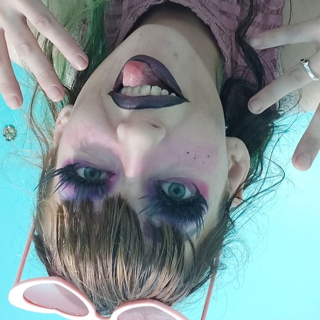 yrmog's tweet image. #NewProfilePic #CHAOSWEEK #MGKxCORPSE