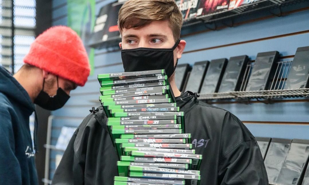 Популярный американский ютубер обвинил Влада Бумагу в плагиате

game2day.ru/news/36259/pop…