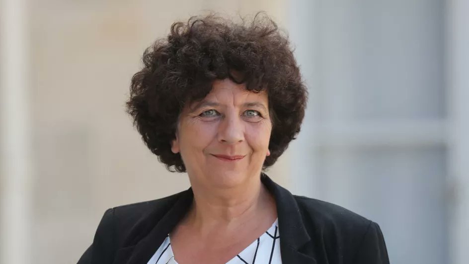 La démission de Frédérique Vidal réclamée par 600 membres du personnel de l’enseignement supérieur et de la recherche

francetvinfo.fr/politique/jean…