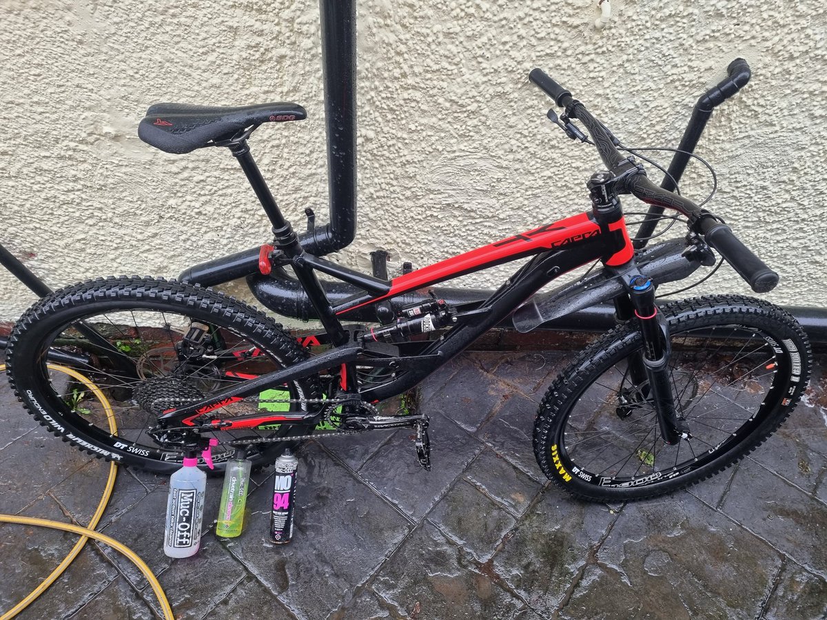 It's been a while, but it was fun. Time to get this beauty clean <a href="/mbrmagazine/">Mountain Bike Rider</a> <a href="/YT_Industries/">YT Industries</a> <a href="/muc_off/">Muc-Off</a>