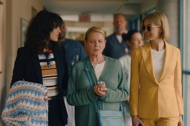 NextBestPicture's tweet photo. Contemporary costumes deserve more Oscar consideration #FYC https://t.co/roppFAUAQU
