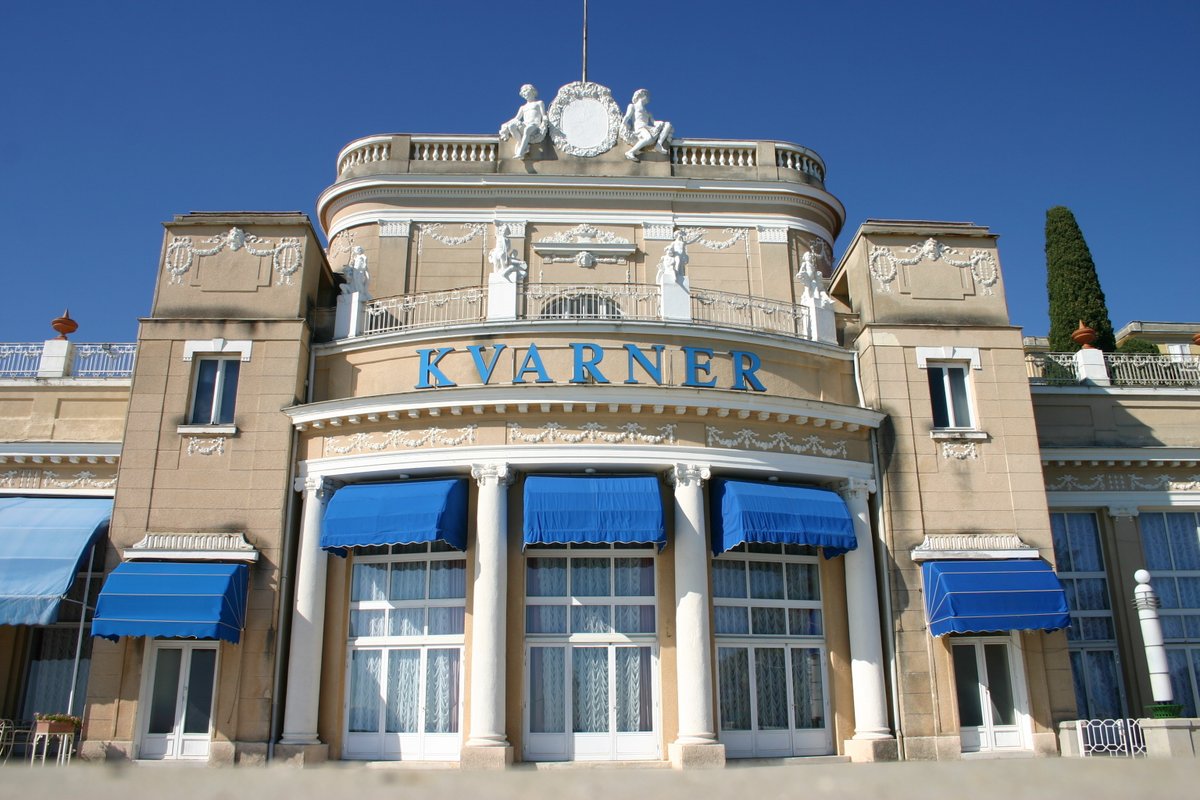 LiburniaHotels's tweet photo. Hotel Kvarner was already opened in 1884. Amazing isn't, it? 😍 Come and visit our website and have a look at this magnificent place: https://t.co/TG1E6YgVXi https://t.co/nnd3TQJIXa