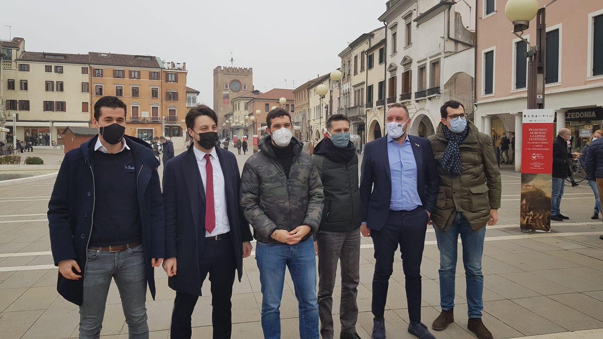 Andrea Tomaello (@andreatomaello) on Twitter photo Benvenuti a #Mestre ad Andrea Crippa vicesegretario federale della <a href="/LegaSalvini/">Lega - Salvini Premier</a> e <a href="/Stefanicamera/">Alberto Stefani</a> commissario Liga Veneta.
La città di #Venezia ha bisogno di tutti per risollevarsi e tornare a splendere. Grazie per l’aiuto che vorrete darci! Forza #Lega! Benvenuti a #Mestre ad Andrea Crippa vicesegretario federale della <a href="/LegaSalvini/">Lega - Salvini Premier</a> e <a href="/Stefanicamera/">Alberto Stefani</a> commissario Liga Veneta.
La città di #Venezia ha bisogno di tutti per risollevarsi e tornare a splendere. Grazie per l’aiuto che vorrete darci! Forza #Lega!
