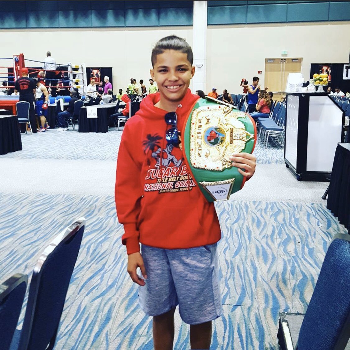 sugarbertboxing's tweet photo. How it started vs. how its going. From Sugar Bert Boxing amateur tournaments, to an undefeated pro record with an 83% KO percentage. Tonight, @XanderZayas goes for his 7th win. 💪 #TeamXander #Boxing 

📸 #2 @LatinboxSports https://t.co/NH1vaEePnu