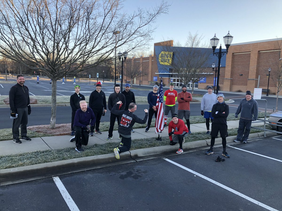 F3Sob's tweet photo. Sweet 1️⃣6️⃣ for Soft Oretze-led Philly Special at Da Vinci. We definitely  got the cheesesteak with wiz! 🦅🟢🧀🥩 #Saturdaysarefortheboys #Ballantyne #F3 #bootcamp https://t.co/gFPNOT4zeg