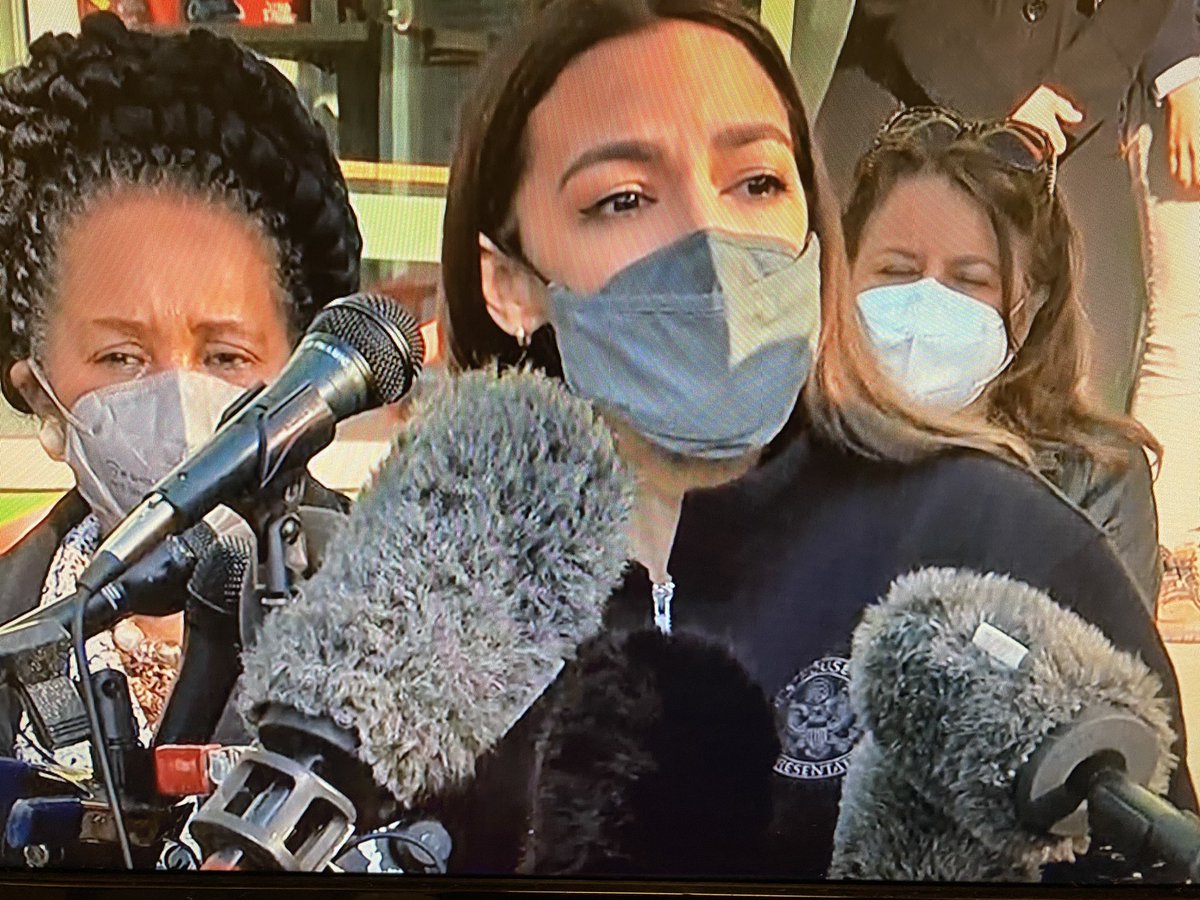 New York’s progressive voice @AOC is in Houston today announcing more than $3 million raised to assist 10 organizations for Texans in crisis. “That’s the New York spirit, that’s the Texas spirit that’s the American spirit”