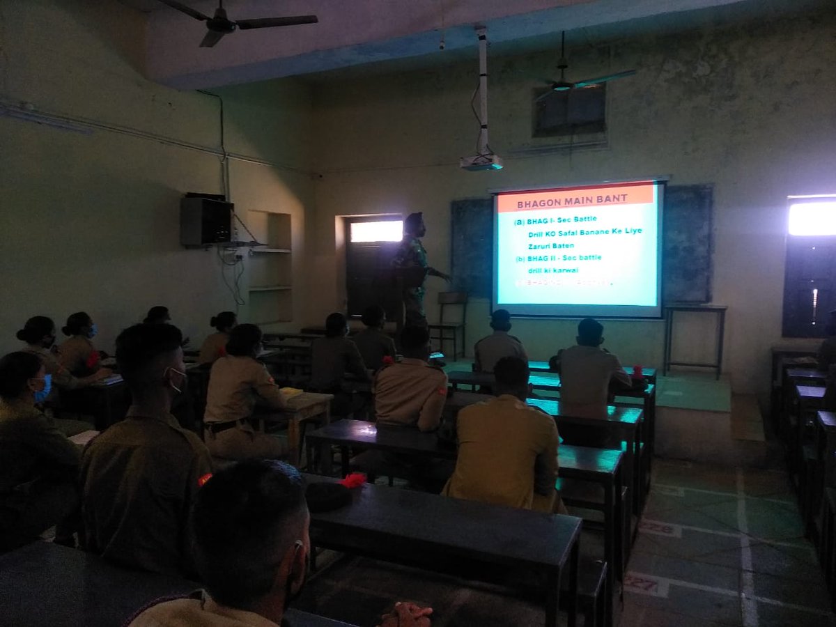 5Neemuch's tweet photo. Training of Field Craft Battle Craft (FCBC) given through Smart Class by @CHAMKAU18674681 Chamkaur Singh CATC (Eligibility) Camp At RV College Manasa... https://t.co/vlZY1OUI9G
