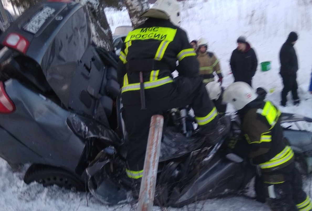 Дтп брянская область за сутки на трассе. Уаз буханка перевернулась. Чп в брянской обл. Чп в брянской обл. Аварии в брянской области.