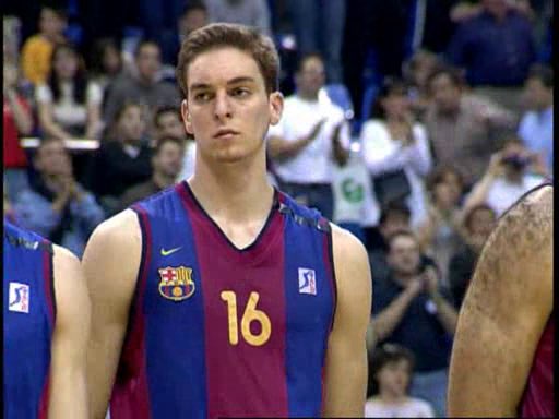 Alfremartinezz's tweet photo. Bombazo !!  Pau Gasol jugará el resto de temporada en el Barcelona !! Que plantilla !!! Vía @mundodeportivo https://t.co/VvLRFfaUfP