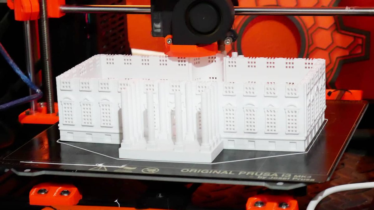 de3dprintman's tweet photo. I'm printing the beautiful White House lamp by @LDIbarra in #RePet3D PLA on my #Prusai3MK3S Bear and it looks great already. I scaled it up to 150% of it's original size and will install some RGB LED's when finished.
#3dprinting #prusabear #whitehouse https://t.co/TAOMDZJHtN