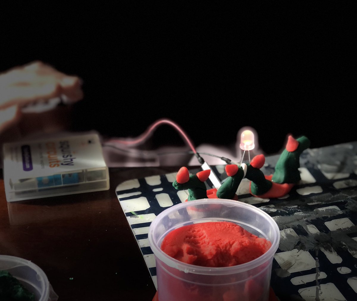 simonschooling's tweet image. So excited to use @SquishyCircuits in #Neurobiology class in the next module on neuron function. Glad I have my trusted lab techs (i.e. my 6th and 2nd grader) to help me test it before I use it with my juniors and seniors. #playandlearn #ahcscience