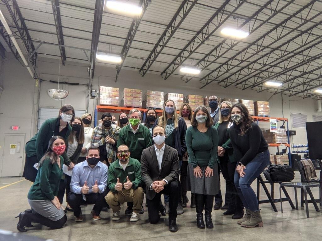 GiantEagle's tweet image. Today, we celebrate this year's launch of Harvest for Hunger with @CleFoodBank - an annual effort to help feed families throughout our communities. 

As we continue our work to combat food insecurity, join us in-store or online at: bit.ly/3mYiosr