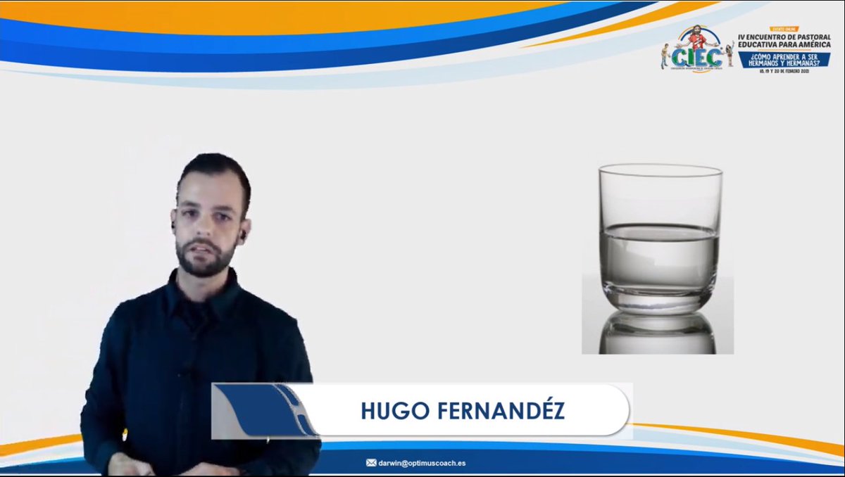 EducacionLogos's tweet photo. #SomosEscuelaCatolicaDeAmerica @CIEC_Educacion 
"Debemos humanizar la educación" (Hugo Fernández) https://t.co/g8MVb7M42C