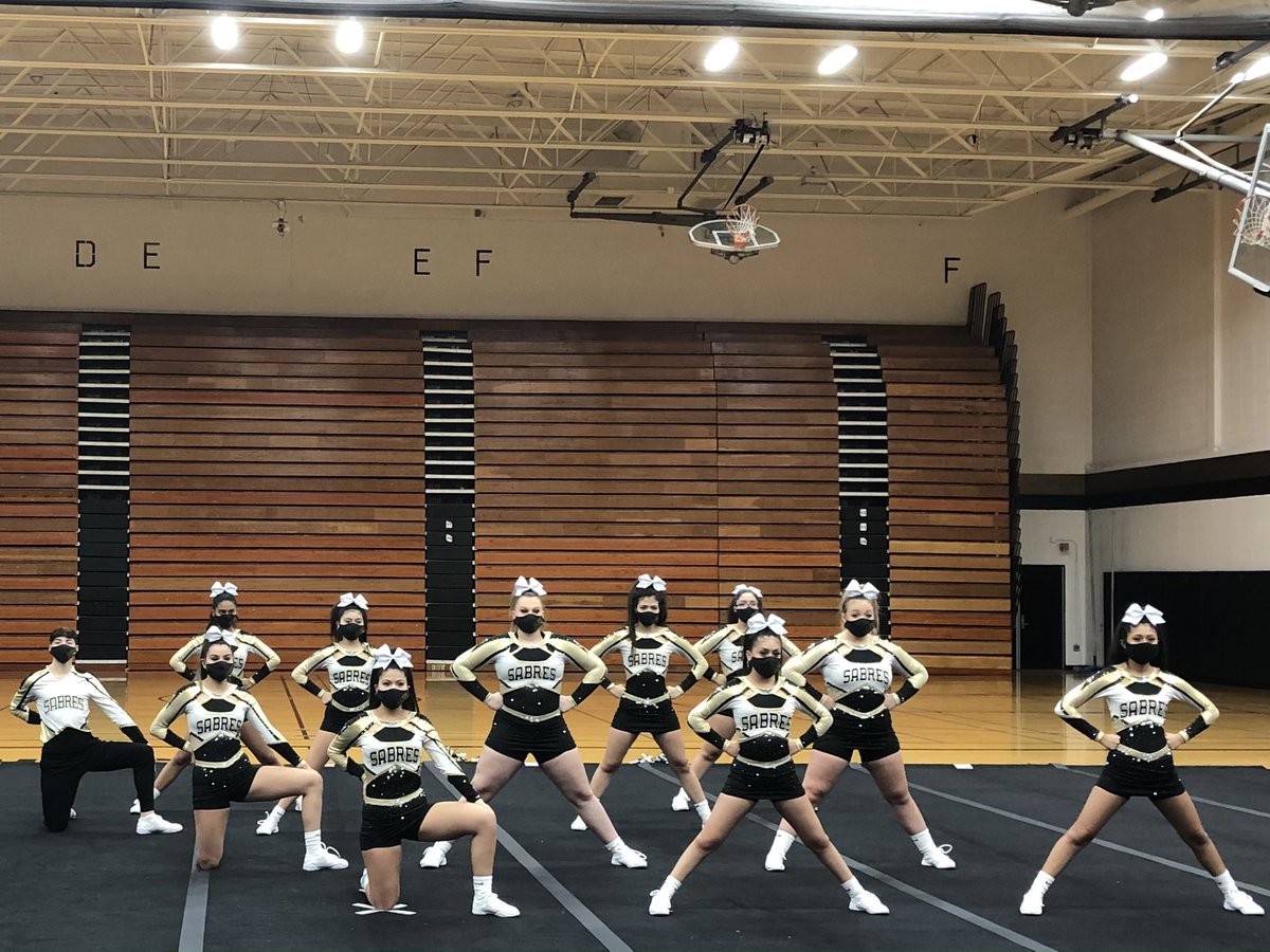 SabreCheer's tweet photo. 📣 A Big shout out to our Sabre team! #virtualcomp💛🖤😷 https://t.co/9nfEvsNU9z