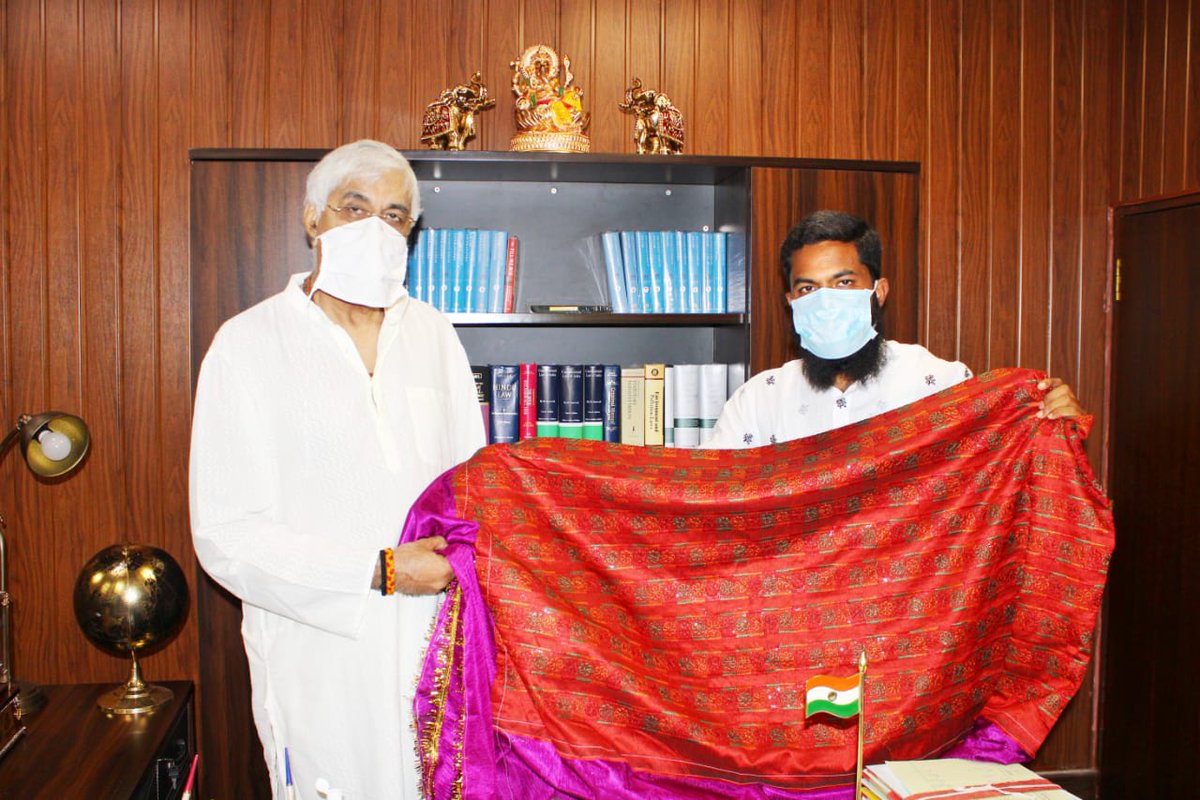 TS_SinghDeo's tweet image. हजरत ख्वाज़ा मोईनुद्दीन चिश्ती की अजमेर शरीफ दरगाह में फूल और चादर भेज कर प्रदेश में अमन और खुशहाली के लिए दुआ की।