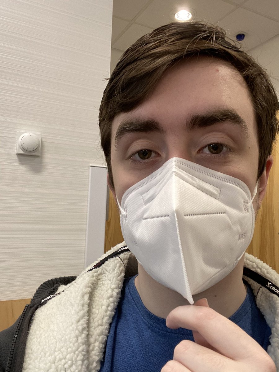 CraftedRobot's tweet image. Got to the hospital and waited for a little bit in a hallway until I was called in and asked some basic questions. Told what my vaccine is and side effects.
Currently waiting 15 mins to check for any side effects and free to go!

Hope sharing this helps someone worried! #vaccine