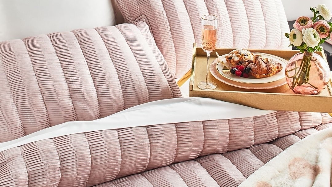 Sunday brunch in bed, snuggled under Savion Bedding from @zgallerie 😍 I couldn't ask for a better morning!