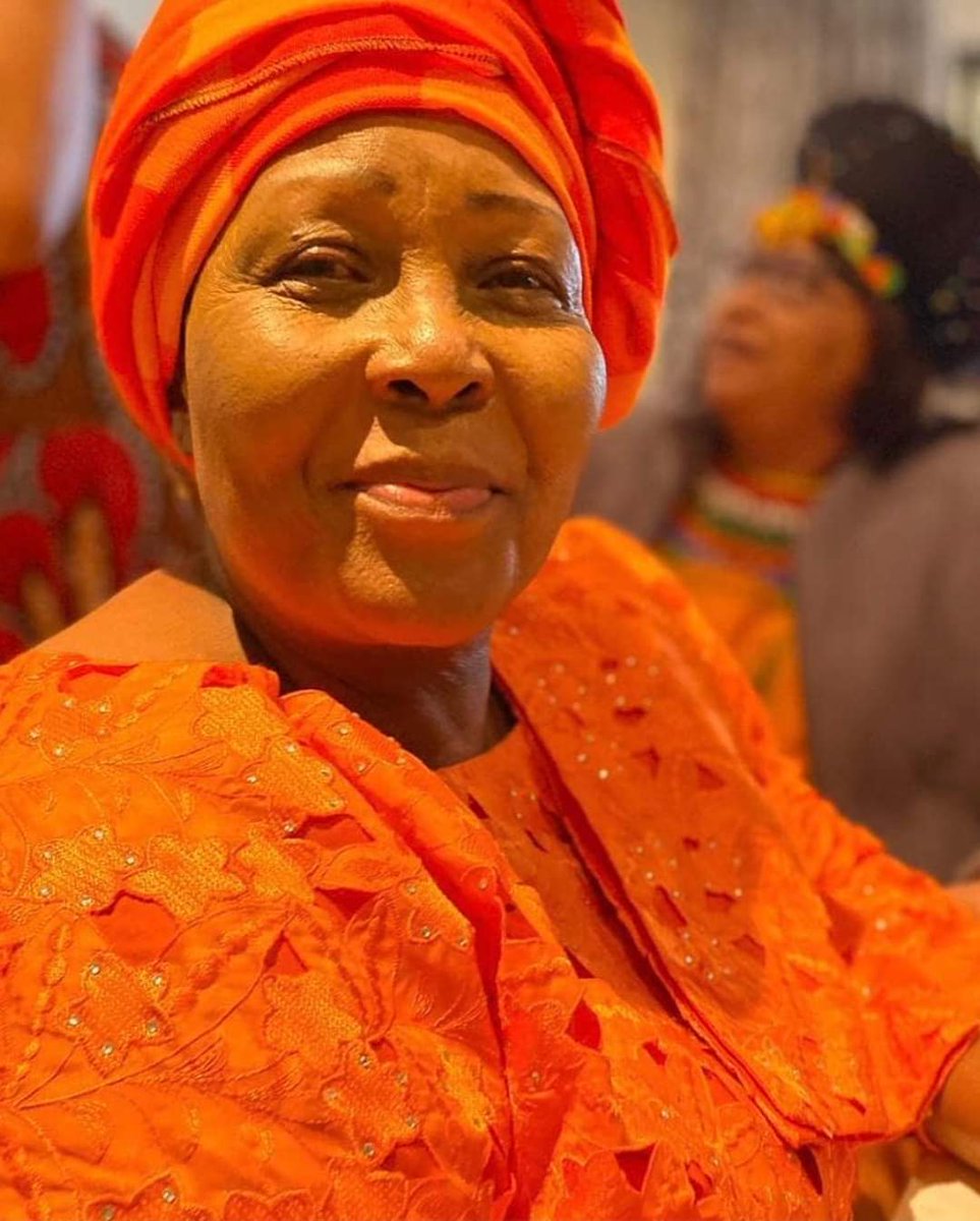 DJSOXsa's tweet photo. Happy Birthday Mom all the best wishes on your birthday 🎂 🎉🥳 I love you 💕💕 
Thank you for being there for me, always, always and always.
May God bless you with more wealth, more health &amp; more years. https://t.co/8Mt4AVbpRL