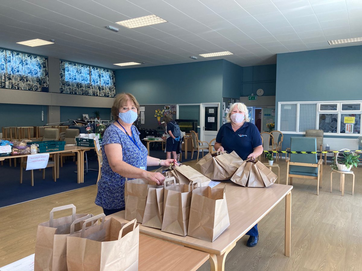 AgeUKTunWells's tweet photo. Looking to #volunteer?

From helping us to deliver hot meals to calling someone who might be feeling lonely, we have a variety of volunteering opportunities.

To lend a hand, visit: https://t.co/Cd6EXZTBUR https://t.co/k0I5GXnG1y