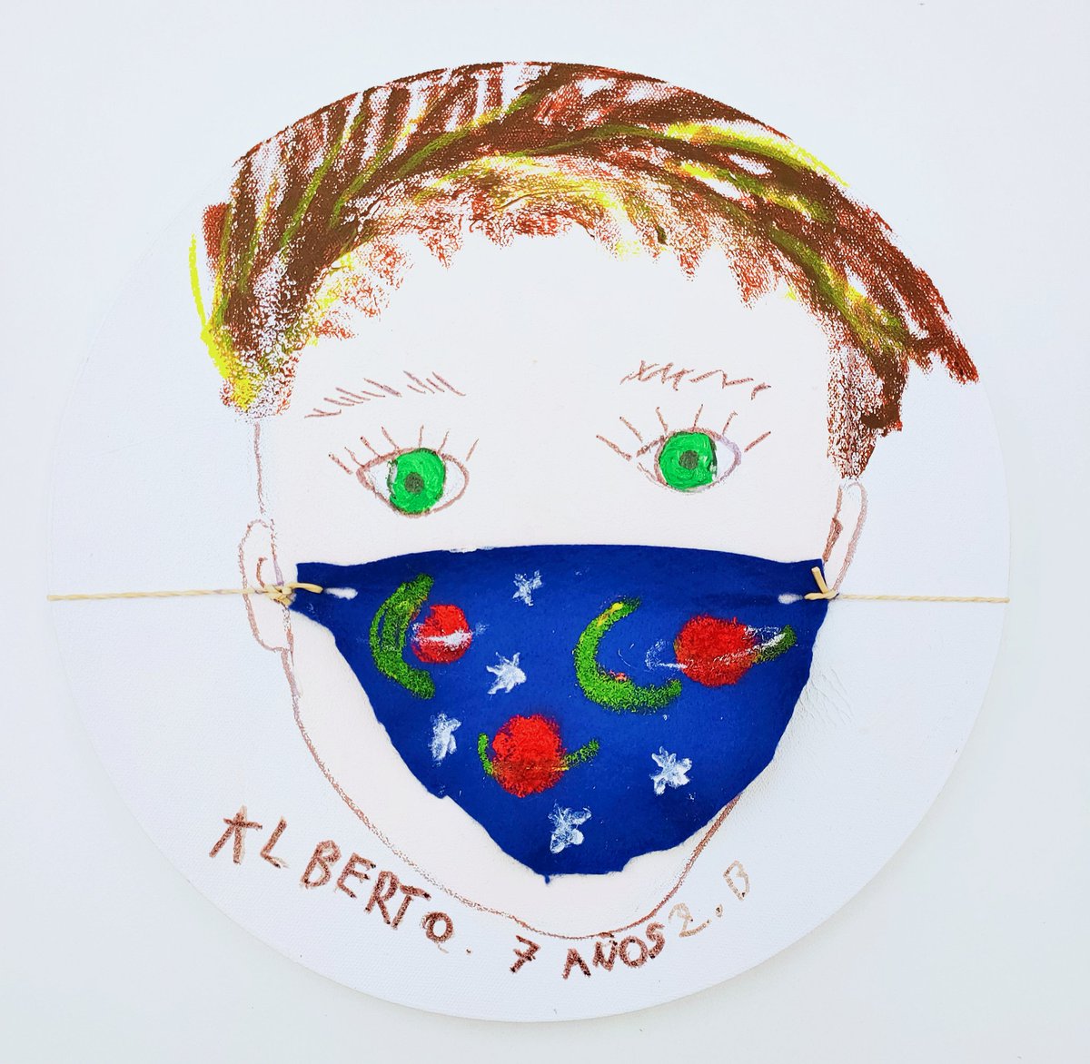 teatenerife's tweet photo. 🎨 Alberto, de 7 años, nos visitó el otro día y trabajó en el taller del #MiniTEA. Como el resto de los casi 500 niños y niñas que nos han visitado desde que abrimos el MiniTEA en su nueva ubicación, él también nos dejó su autorretrato, que colgamos en nuestro 'Muro de selfis'. https://t.co/o89rXEa12L