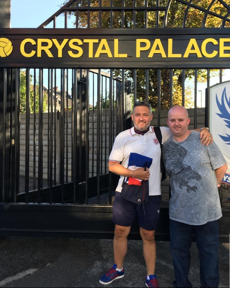 HC15OnTour's tweet photo. Few years ago was in Colliery Tavern, Sunderland after 2-2 draw on Tues night. Met outgoing, lovely Sunderland fan &amp; his dad Ralph.

Both have visited London &amp; Palace games since as good friends.

Dom battled inside but took his own life exactly 1yr ago today.

❤💙🎗 #RIPDominic https://t.co/xpk2AoyNRa