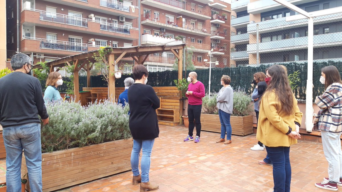 Montse Alós tweet media