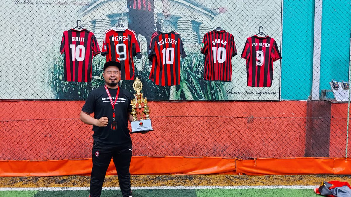 Selamat atas terpilihnya Kasran tangkas alias Acan sebagai capo Misez Kendari masa jabatan 2021 s/d ada yang mau gantikan 😅
Cc <a href="/MilanistiOrId/">Milanisti Indonesia</a>