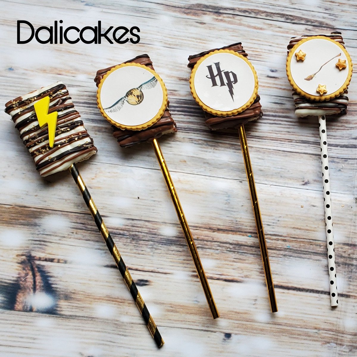 Chocolate-Dipped-Licorice-Wands-Harry-Potter-Party-Favors-.jpg - Our  Kerrazy Adventure