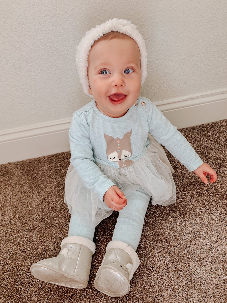 WildDesertSoul's tweet photo. Our little rep Ava in her snowball twist Sherpa ❄️🤍
.
.
.
.
#WildDesertSoul🌵
https://t.co/S1o1xZxZYm https://t.co/bku7jESl7o