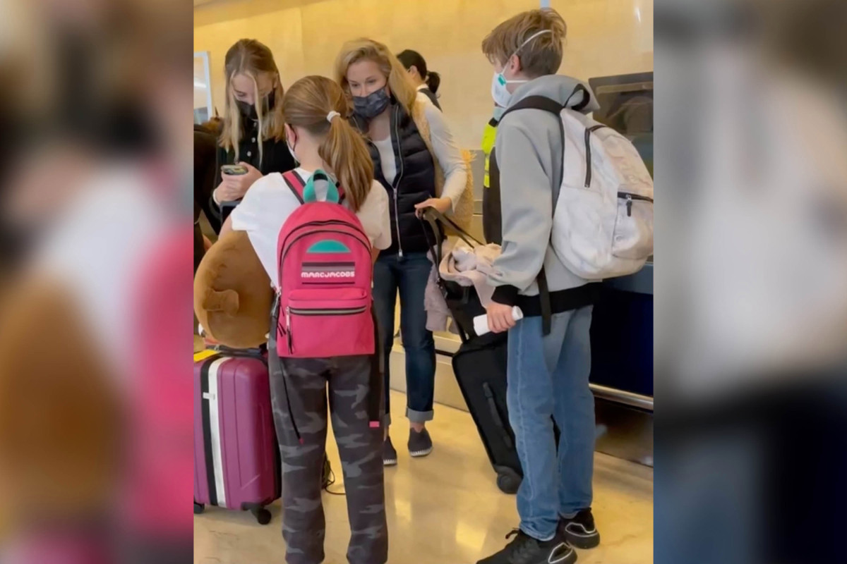 Heidi Cruz and kids fly home to storm battered Texas after Cancun holiday