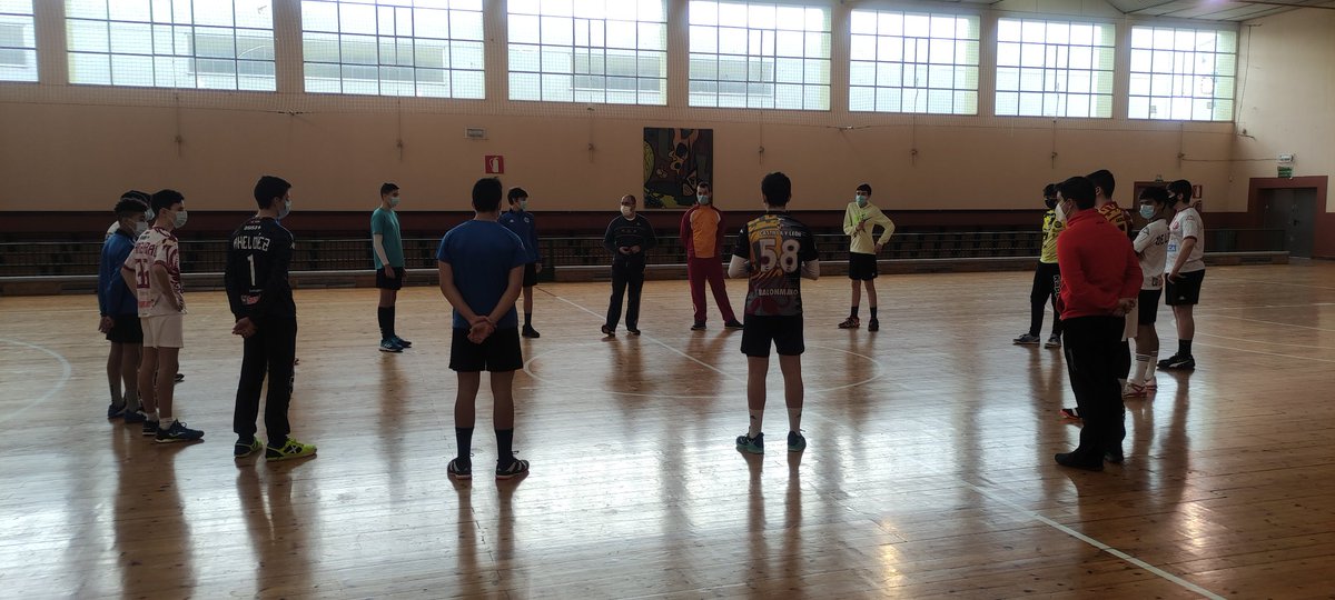 Jornadas de tecnificacion de la <a href="/FCYLBM/">Federación de Castilla y León de Balonmano</a> en León #balonmanobase