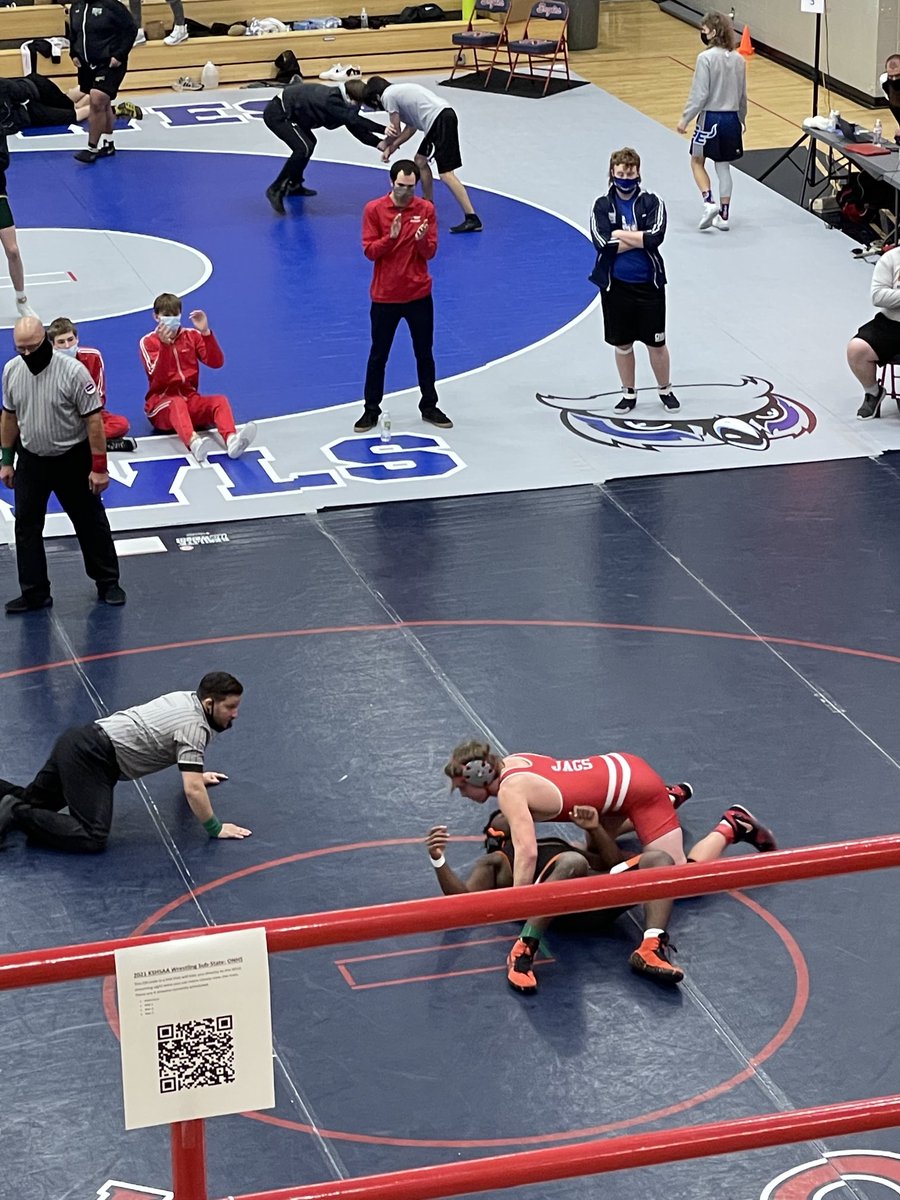 Pin!  Brooks Lowe to the finals! ❤️🐾🤼