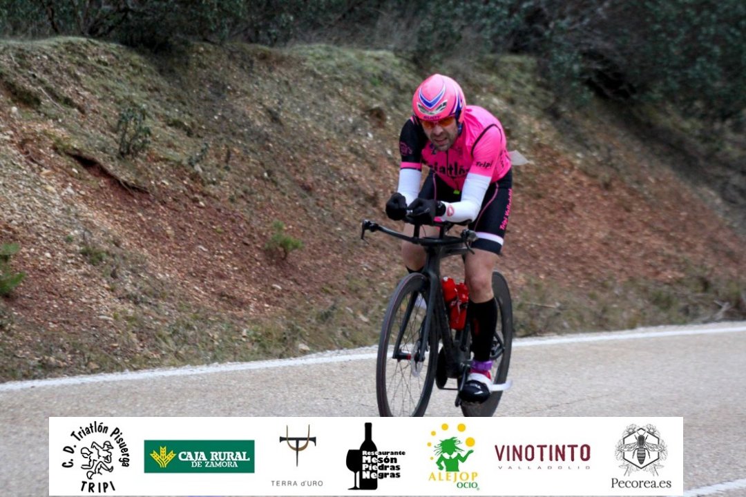 tripisuerga's tweet photo. Bronce por equipos masculinos en el Campeonato de Castilla y León de Duatlón Standard de Navaleno.
Elena Villanueva oro en VT1F CyL
@cajaruralzamora @terra_duro @vinotintorestaurante #restaurantepiedrasnegras @alejopocio @pecoreamiel @DeportesVLL https://t.co/DDeB97iAW3