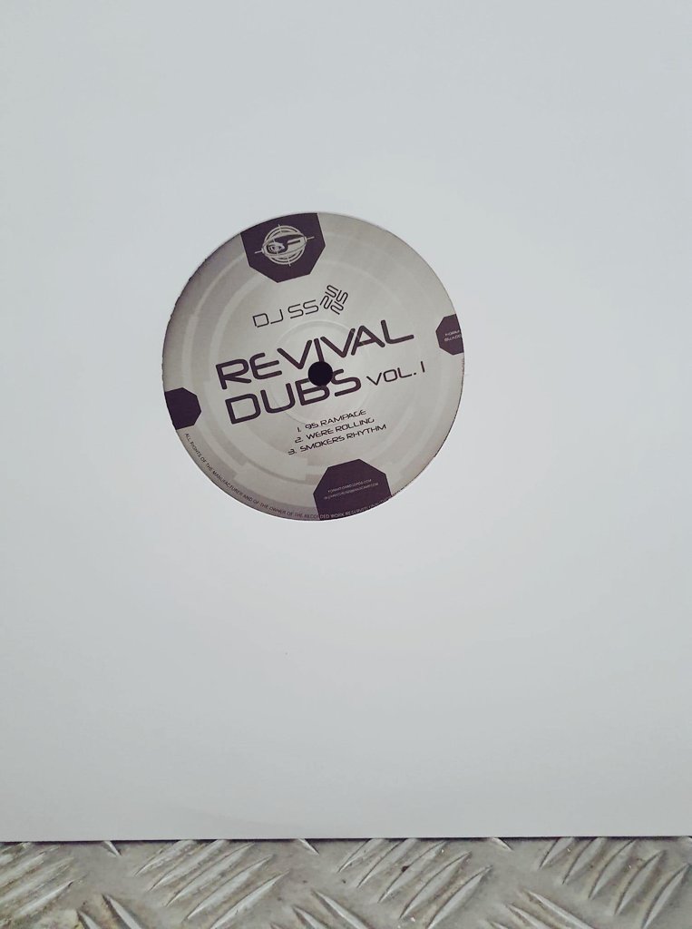 Greetings everyone hope your all good 🙏🏽🙏🙏🏻
Dj SS Revival Dubs Vol 1 is now in stock... Cum n tek a lil 👀 n see what's in store 🔥🔥🔥
ibizarecords2.bandcamp.com
#vinyladdict #vinyljunkie #vinylallday #vinyl #vinylcollector